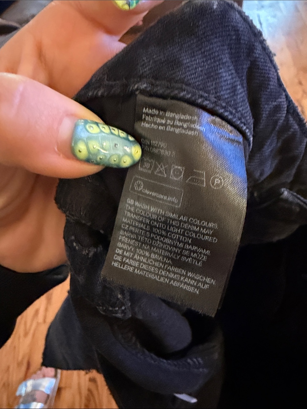 H&M Black Distressed Denim Mini Skirt - Picture 5 of 5